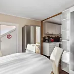 Lovely Home In Zeulenroda-Triebes With Sauna *