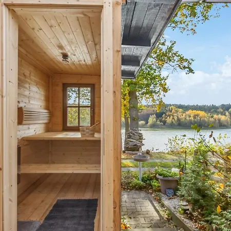 Lovely Home In Zeulenroda-Triebes With Sauna *